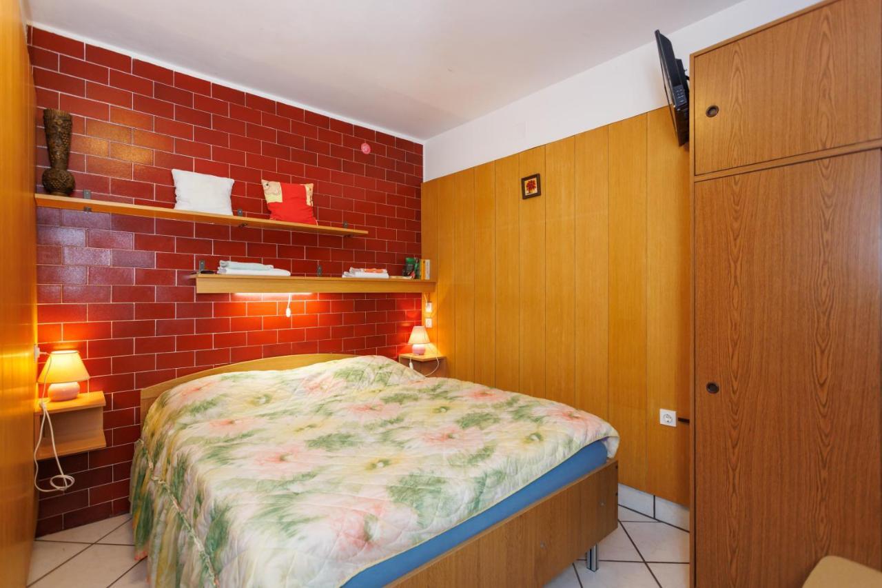 Apartments Pika Krk Town Zewnętrze zdjęcie