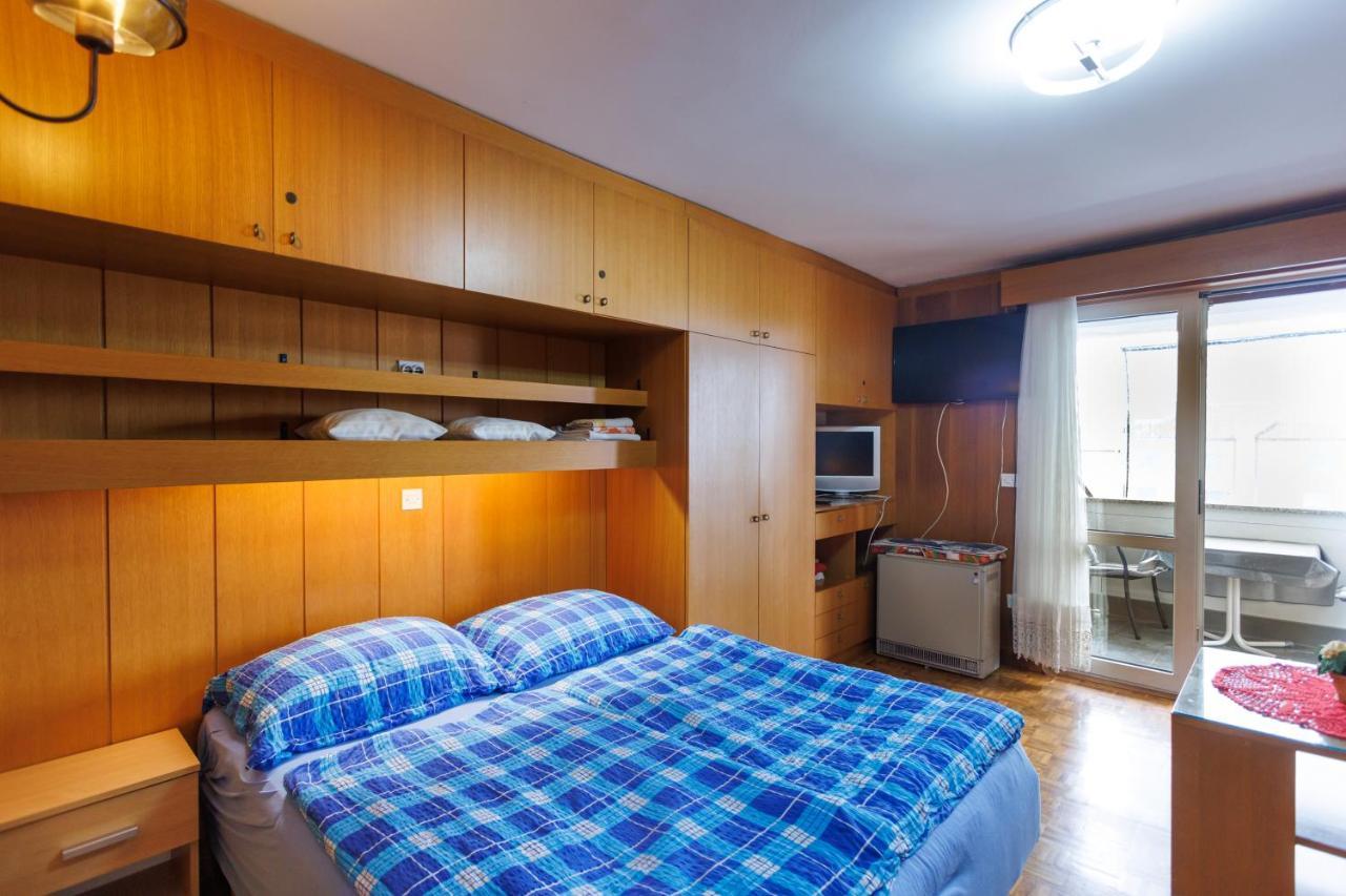 Apartments Pika Krk Town Zewnętrze zdjęcie
